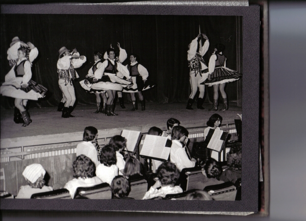 image tanzfestival-in-budapest-bild-2-1975-jpg