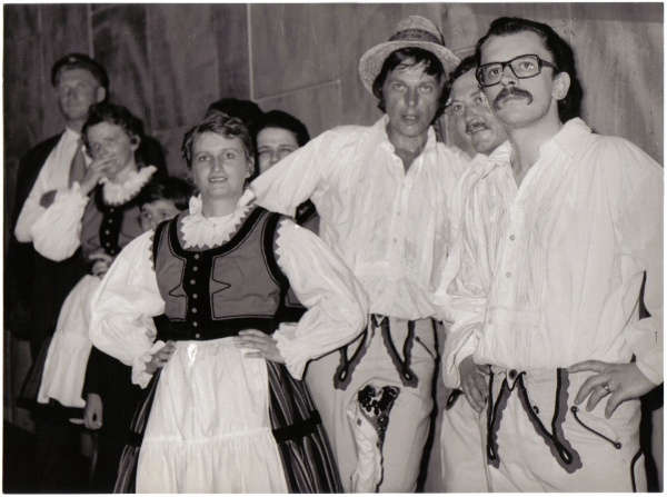 image tanzfestival-in-budapest-bild-5-1975-jpg