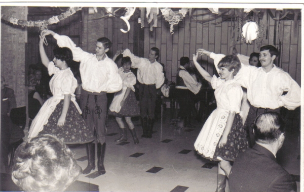 image tanzgruppe-1968-jpg
