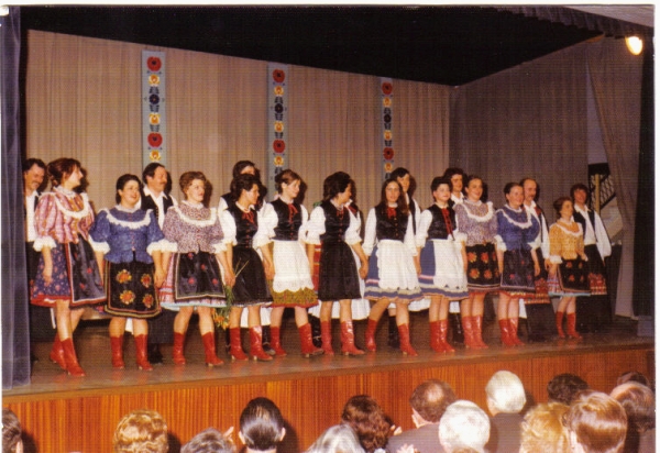 image tanzgruppe-1975-jpg