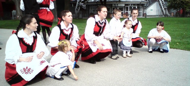 A Délibáb táncegyüttes díjat kapott!Die Volkstanzgruppe Délibáb erhielt eine Auszeichnung! A Délibáb táncegyüttes díjat kapott!Die Volkstanzgruppe Délibáb erhielt eine Auszeichnung!
