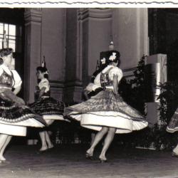 image flaschentanz-in-der-museumstr-jpg