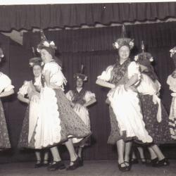 image tanzgruppe-50ger-jahre-museumstrasse-bild-2-jpg