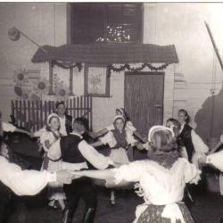 image tanzgruppe-50ger-jahre-museumstrasse-bild-5-jpg