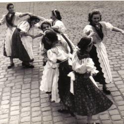 image tanzgruppe-50ger-jahre-museumstrasse-bild-7-jpg